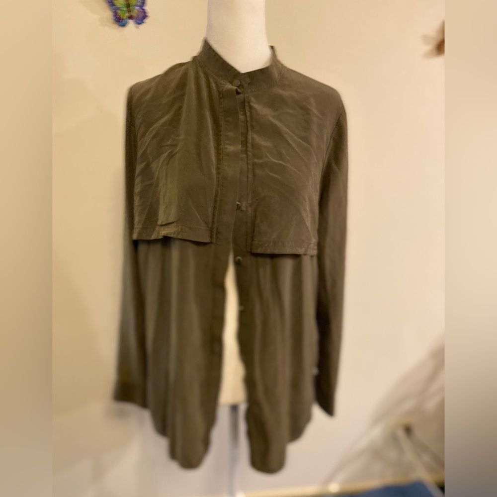 VINCE olive color silk button down shirt size Large, lightweight.